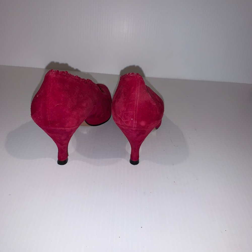 Perry Ellis Red 3 Inch Suede Heels Size 7 - Picture 5 of 5